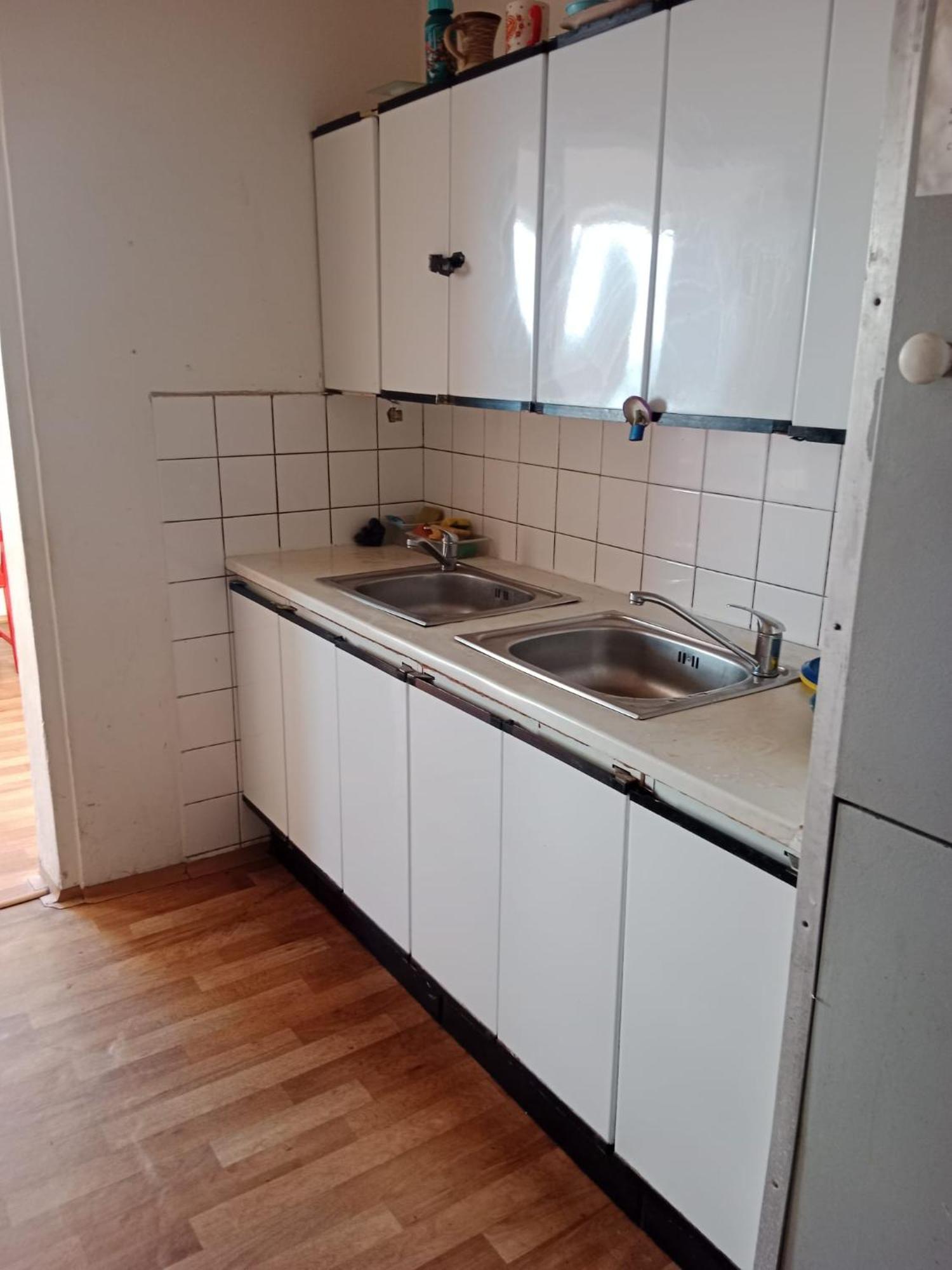 Tvm Tower Modrany Hostel Прага Екстериор снимка